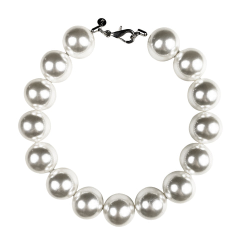 AW01 White Pearl Necklace